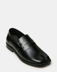 COSMIN Black Box Tabi Split-Toe Men's Loafer | Steve Madden