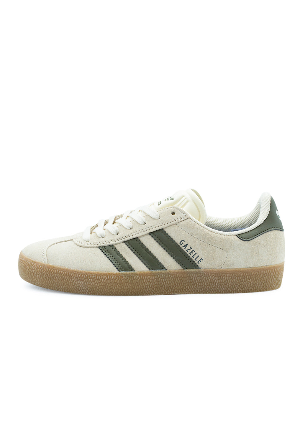 adidas Gazelle ADV Ecru Tint – klassischer Skateschuh mit beigem Wildleder-Obermaterial und olivgrünen 3-Streifen für einen zeitlosen Look
