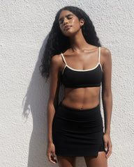 Ultimate Contrast Strap Scoop Bra - Black/Cream