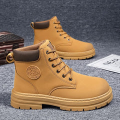Hohe Herrenstiefel aus Kunstleder mit dicken Sohlen im urbanen Stil - Elias