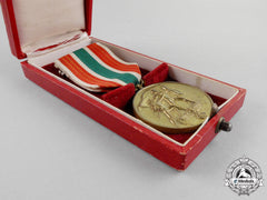 a_return_of_memel_medal_in_its_case_of_issue_by_petz&_lorenz_l_114_1