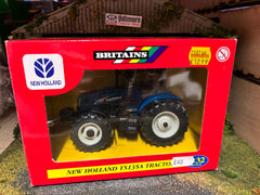 40848 Britains New Holland TS135A Tractor in original  Box obsolete VINTAGE