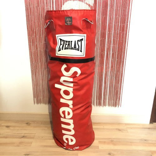 Supreme x Everlast Punching Bag/Samsak Supreme x Everlast Merah