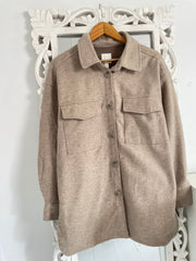 H&M Super Thick Shacket-Chest 44