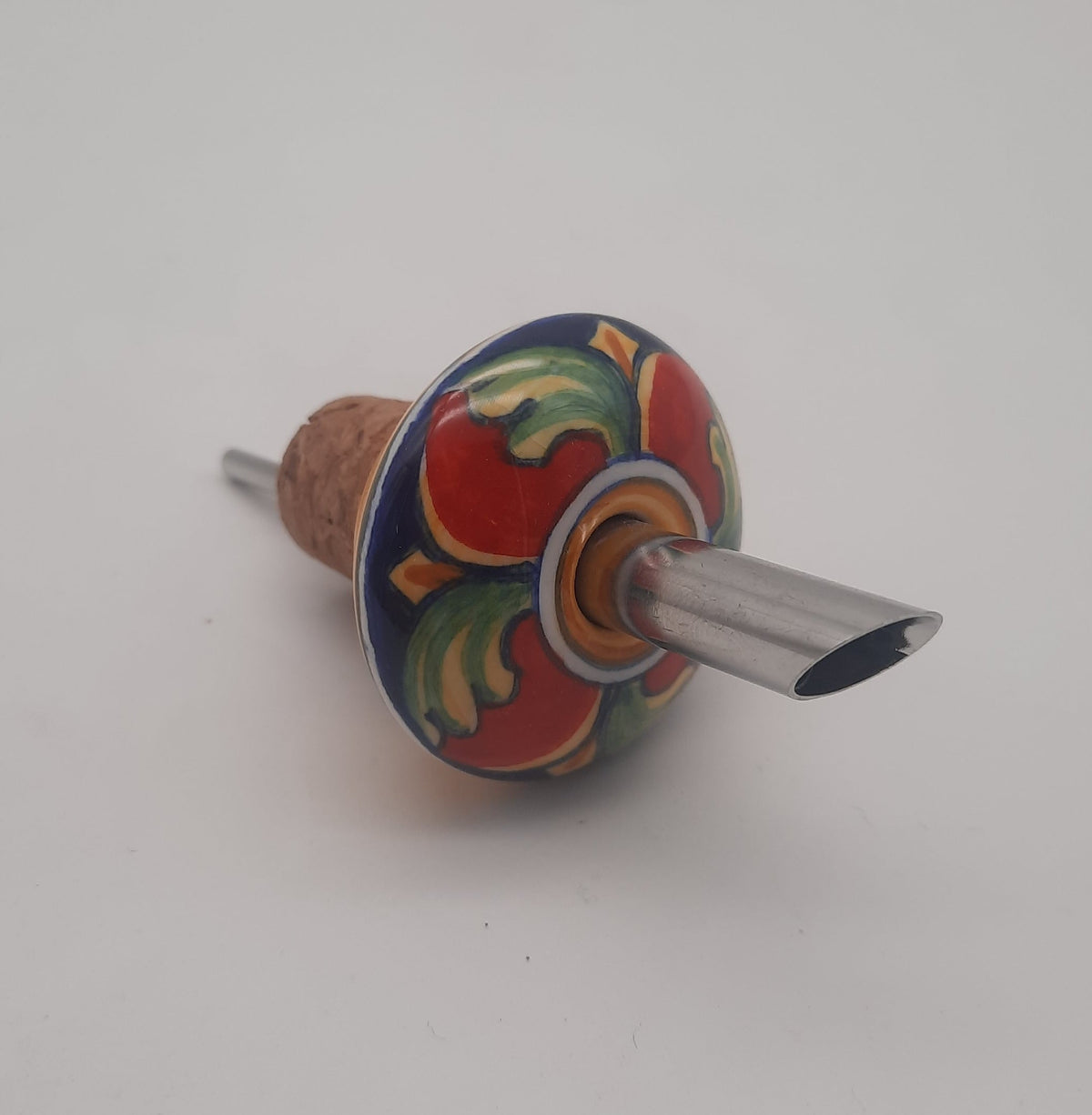 Gocciolatoio per olio in ceramica dipinto a mano. Adattabile a tutte le bottiglie d'olio. Utile e colorato per la tua tavola.