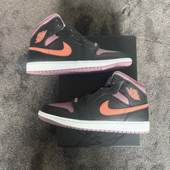 Jordan 1 Mid Se Black Sky J Mauve
12M Brand New with Box Authentic
