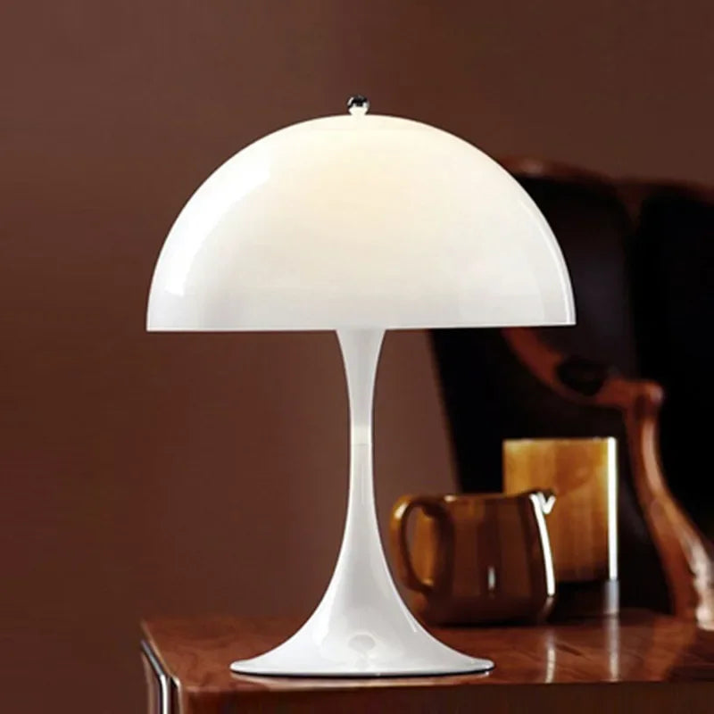 RoyaleGlow Retro Dansk Bordlamp / Golvlampa - Ikonisk Svampdesign för Moderna Utrymmen Carvallo