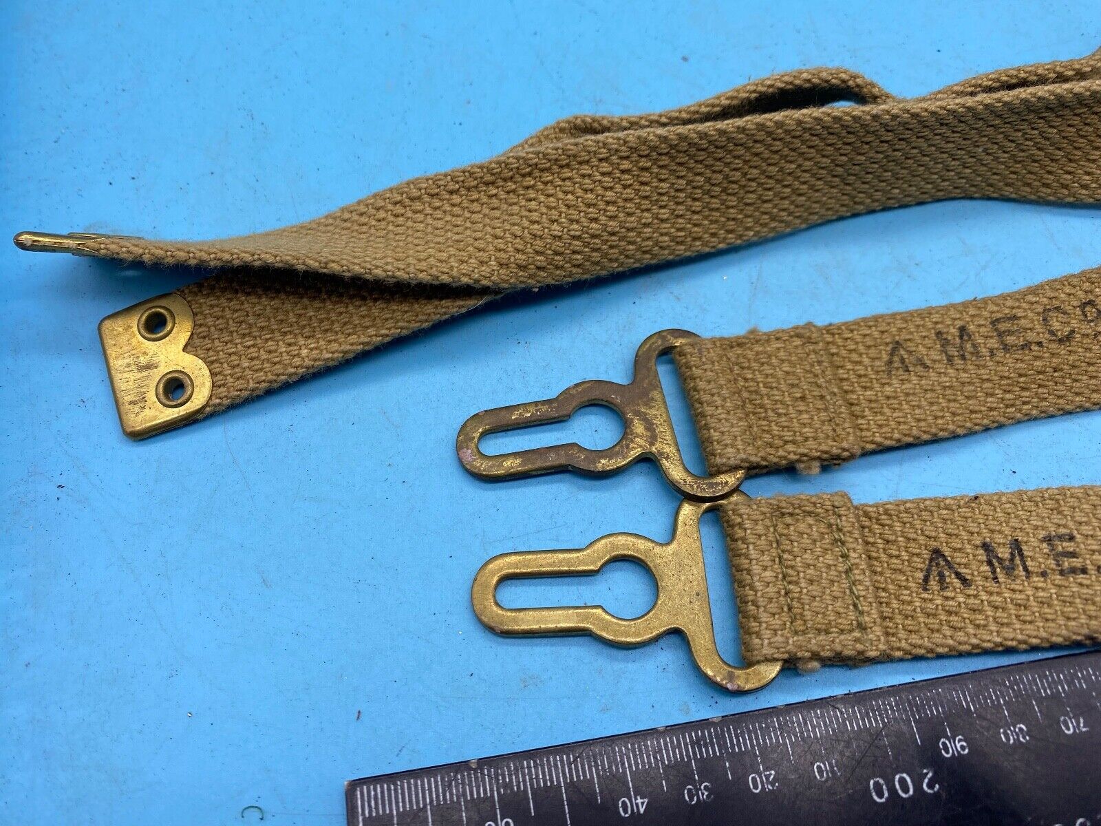 Original British Army WW2 - 1940 Dated Cavalry Pattern Equipment Straps - Pair - The Militaria Shop