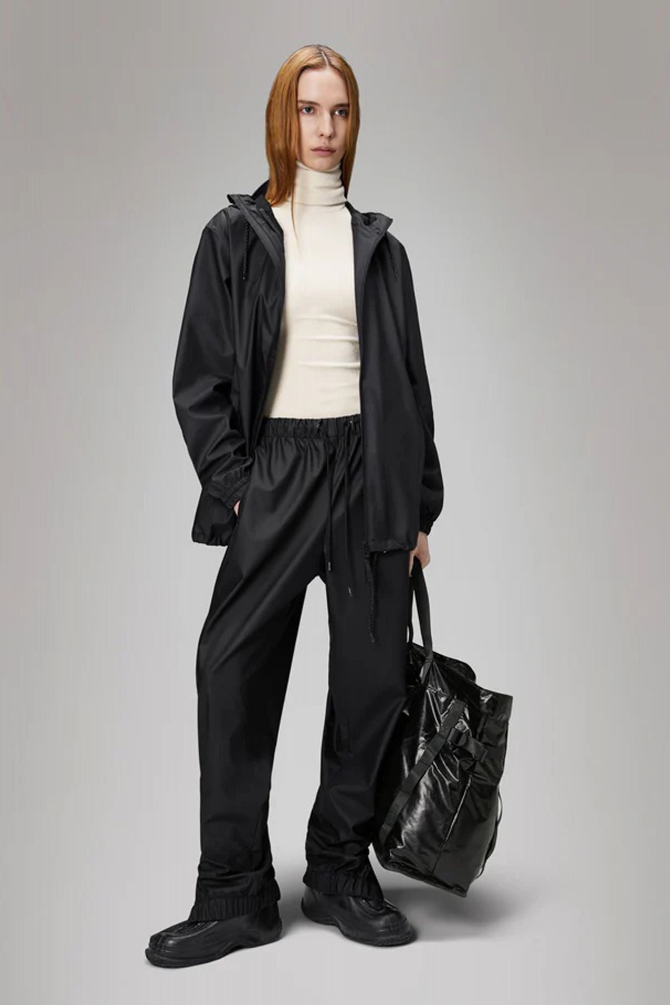 RAINS RAIN PANTS REGULAR W3 en color NEGRO (5)
