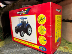 40848 Britains New Holland TS135A Tractor in original  Box obsolete VINTAGE