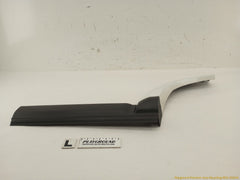 Land Rover LR4 Driver Left Rear Fender Flare & Door Molding