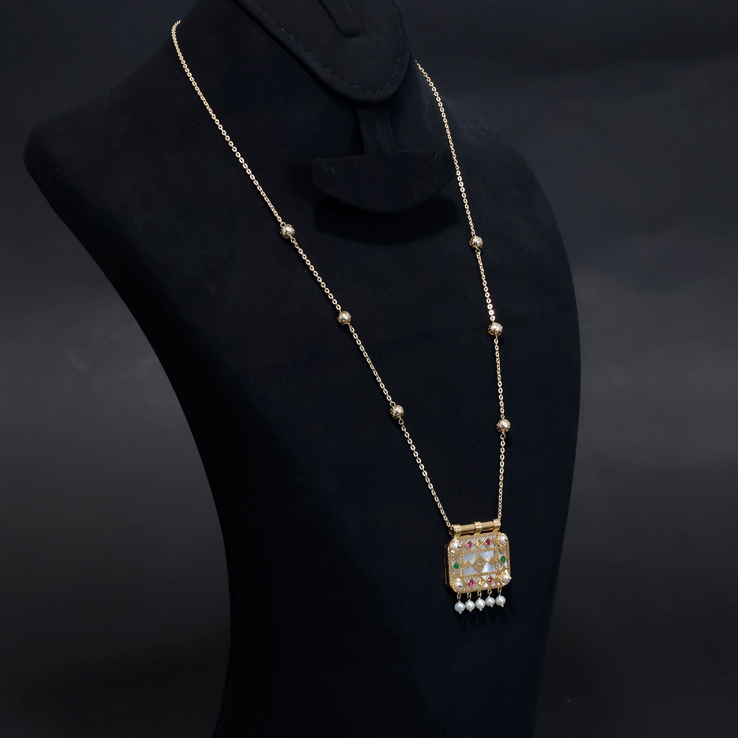18K Gold Necklace - Elegant Traditional Design – Zero Making Charge - Side Angle