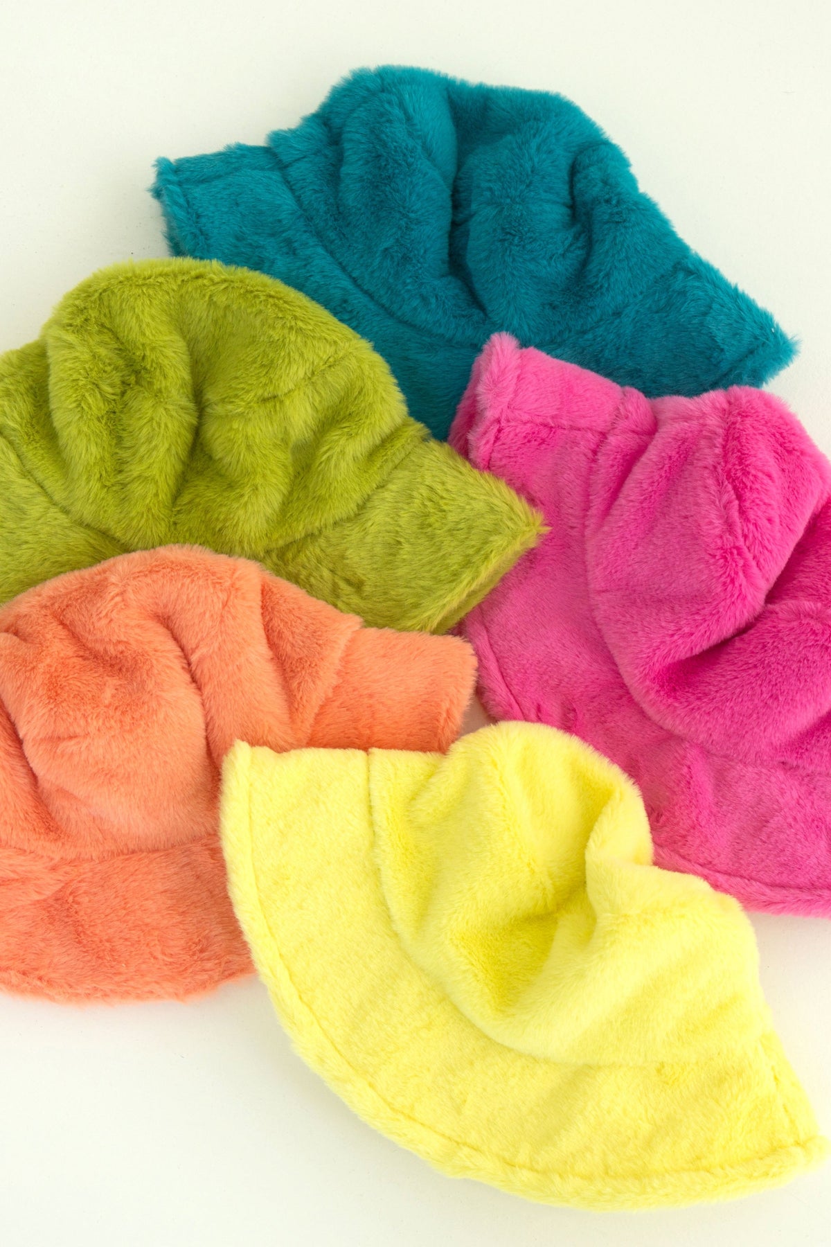 Fluffy Faux Fur Bucket Hat for Winter ??? Warm Unisex Cozy Hat