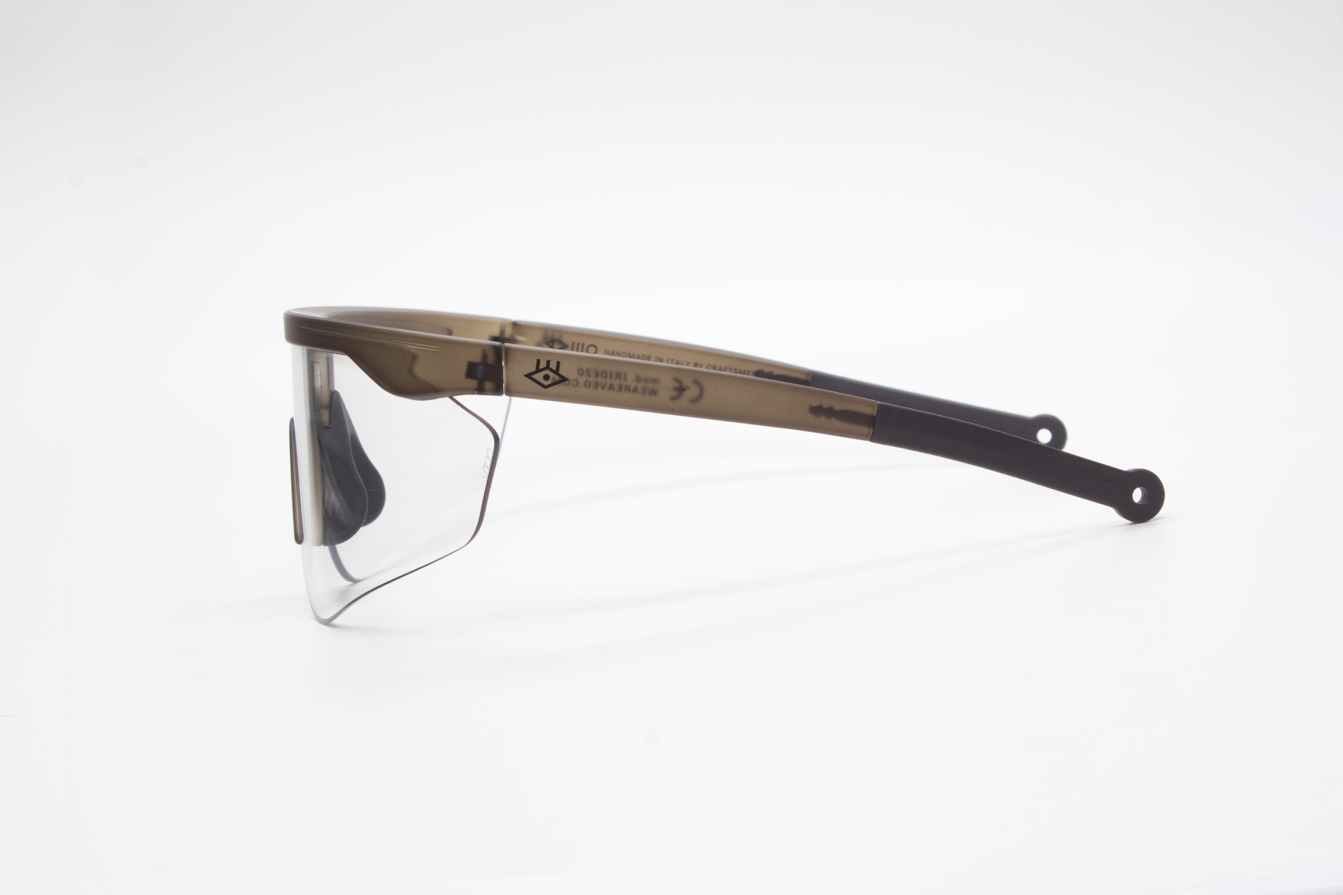 Photochromic