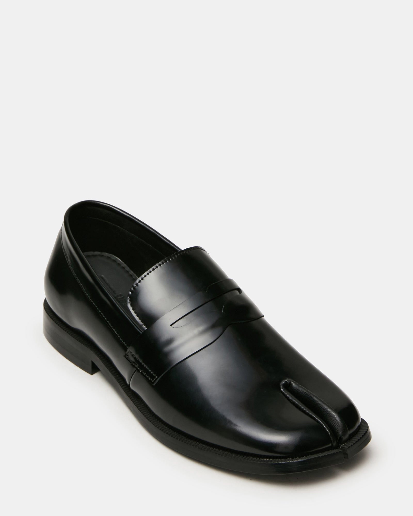 COSMIN Black Box Tabi Split-Toe Men's Loafer | Steve Madden