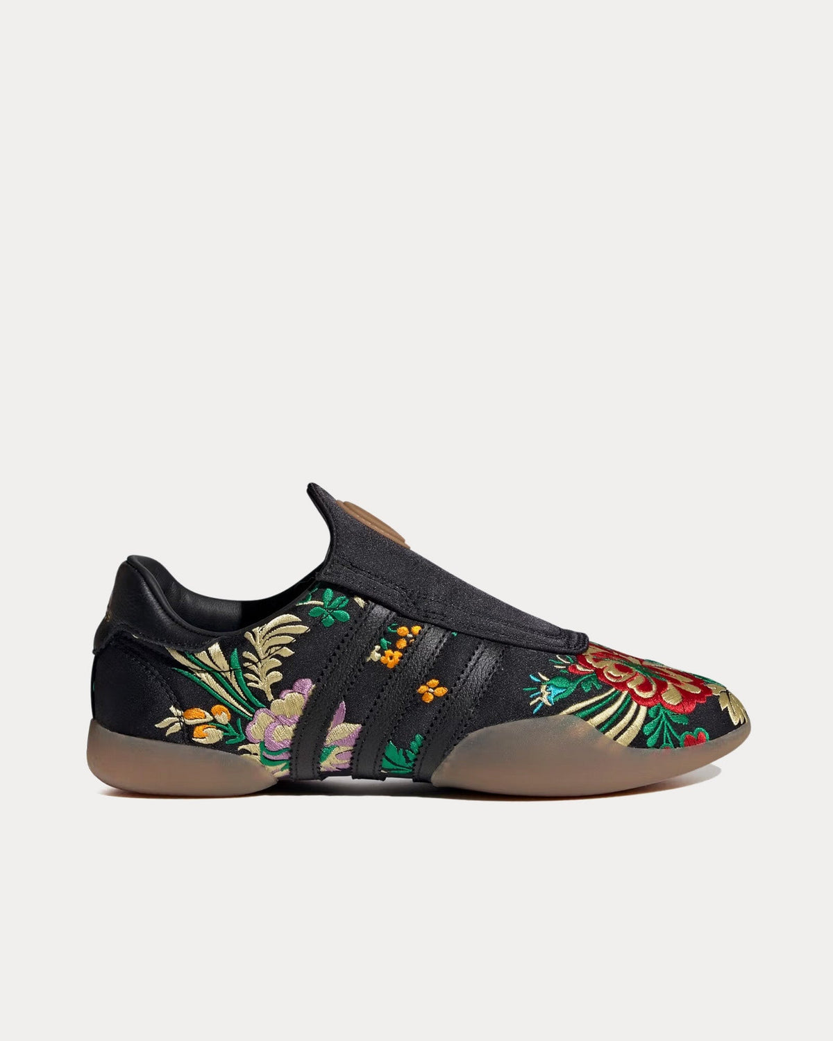 Taekwondo Mei 'Floral' Core Black / Gum Slip On Sneakers