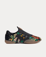 Taekwondo Mei 'Floral' Core Black / Gum Slip On Sneakers