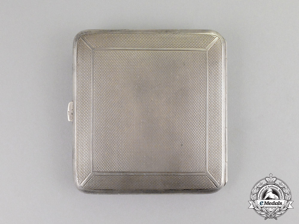austria,_imperial._an_cigarette_case_gifted_by_the_noble_house_of_kinsky_by_schuchs_of_vienna_c17-6624