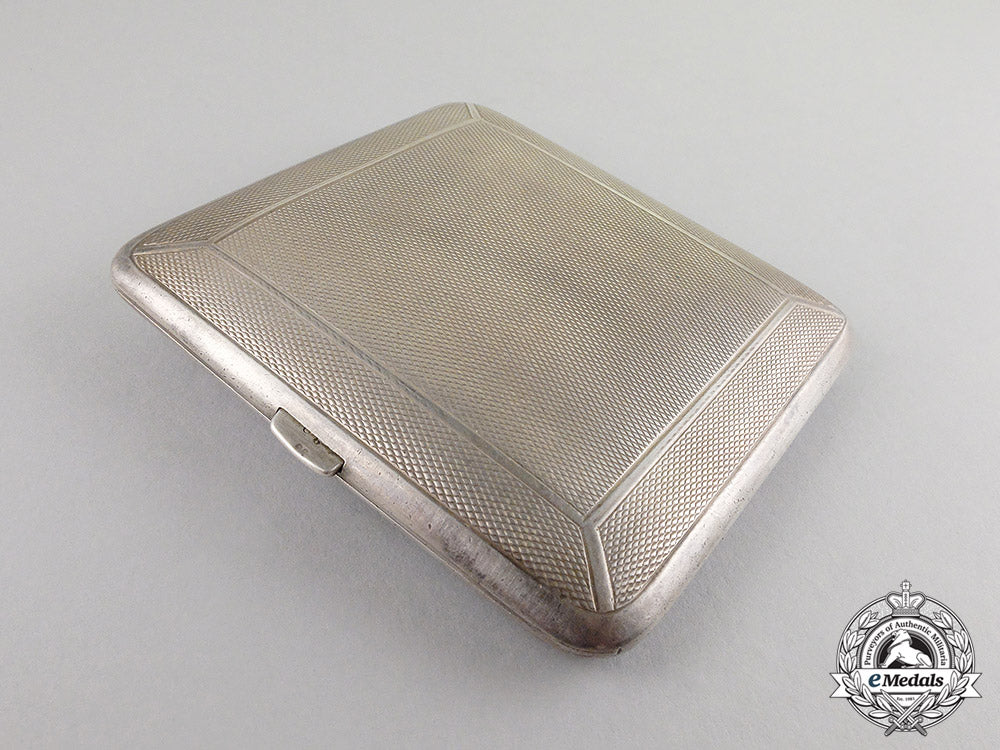 austria,_imperial._an_cigarette_case_gifted_by_the_noble_house_of_kinsky_by_schuchs_of_vienna_c17-6625