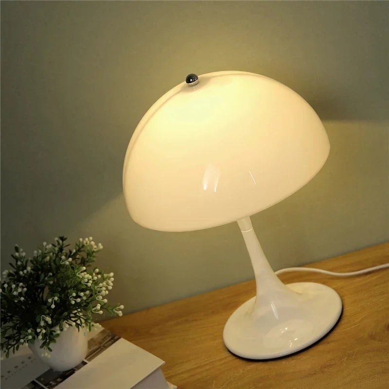 RoyaleGlow Retro Dansk Bordlamp / Golvlampa - Ikonisk Svampdesign för Moderna Utrymmen Carvallo