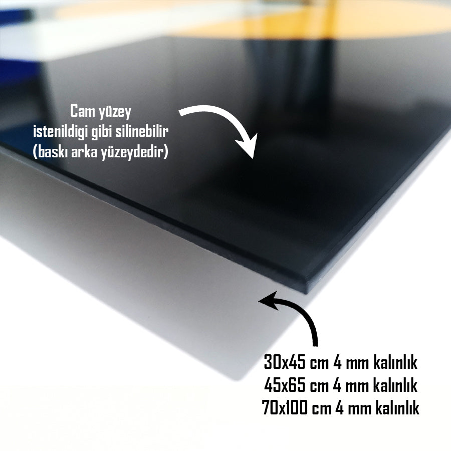 Close-up of Geometrik Desen-5 set, highlighting the 4mm thick glass options and cleanable surface.