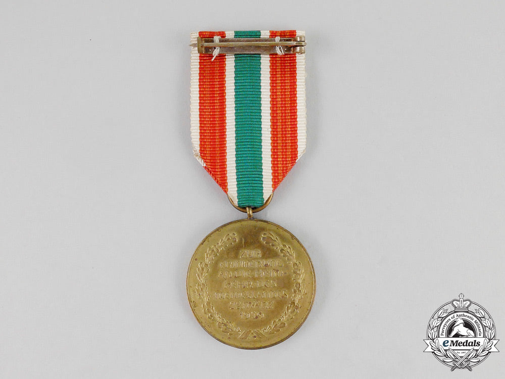 a_return_of_memel_medal_in_its_case_of_issue_by_petz&_lorenz_l_118_1