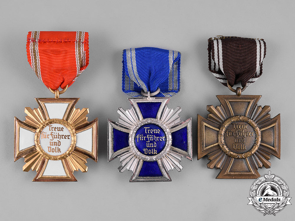 germany,_third_reich._a_group_of_nsdap_awards_and_documents_to_karl_waidhas_m19_3195_1