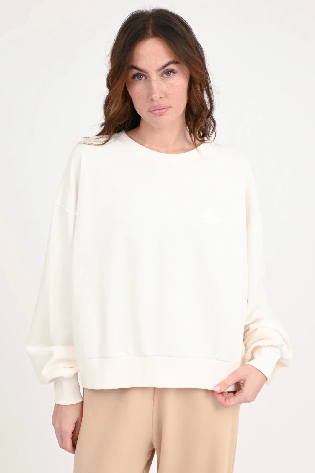 Sweatshirt Lorida mit Print - Love Joy Victory