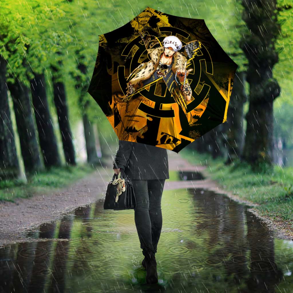 Trafalgar Law One Piece Yellow and Black Theme Umbrella with Jolly Roger Symbol and Manga Panel Design - The Mazicc